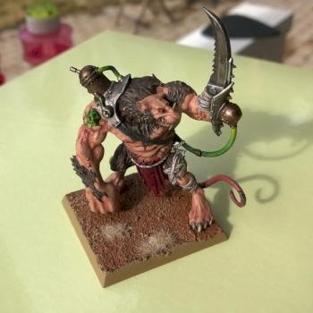 Skave ogre by Galdrin