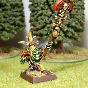 Night Goblin Shaman by Valheru