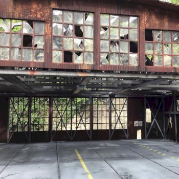 Post Apoc Hangar by Clanmac