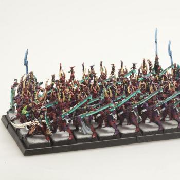 executioners of dark elves with incubos of dark eldar by Olek Lesyshyn