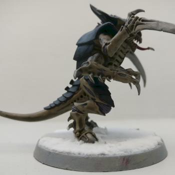 Tyranid Warrior by HarvOnyx