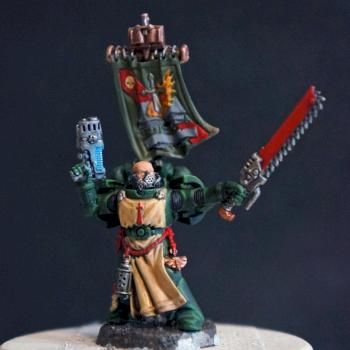 Dark Angels Sergeant Raphael with some conversion by FolgPaints