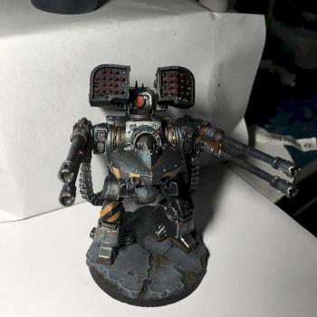 Deredeo Iron warriors by Hyuna