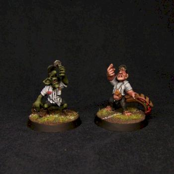 Blood Bowl Halfling and Goblin Referee by Craftspainting