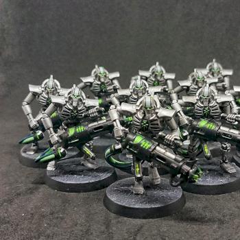 Necrons Immortal with Tesla cabine by ekumania