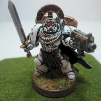 Capt Garviel Loken, 10th Company, Luna Wolves by kevinholcomb