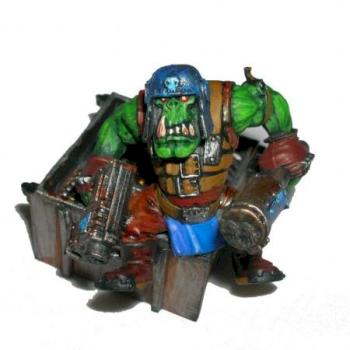 Ork looter / On a box by Alexthegolem