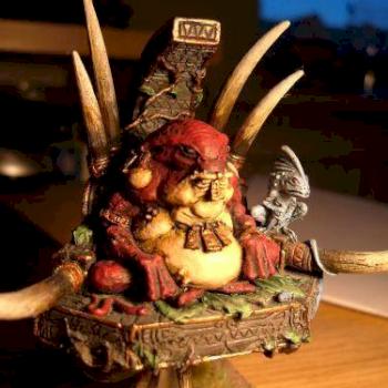 Slann Mage Priest by PlagueVessel