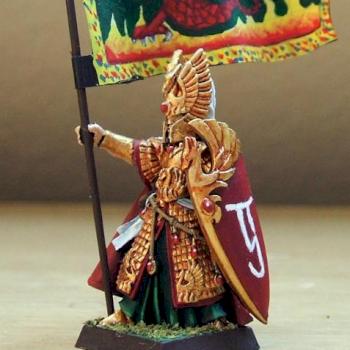 High Elf Army Standard Bearer by Asuryan der Große