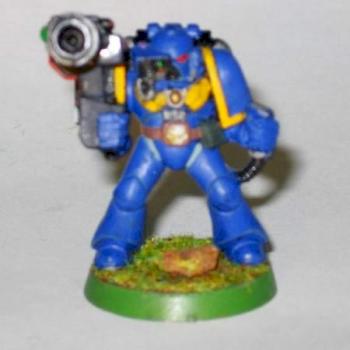 Ultramarine Figure by damek
