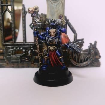 Blood angels librarian with lava forcestaff by Pelik