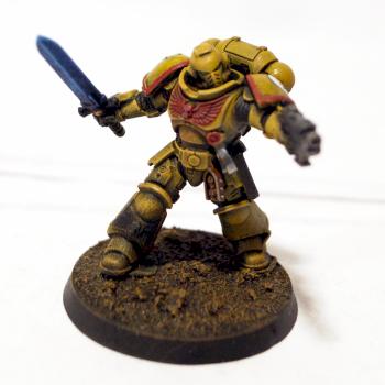 Imperial Fists Primaris Lieutenant with Power Sword by Grim Factorum
