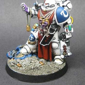 Warhammer 40k Primaris Apothecary by mikecarrero