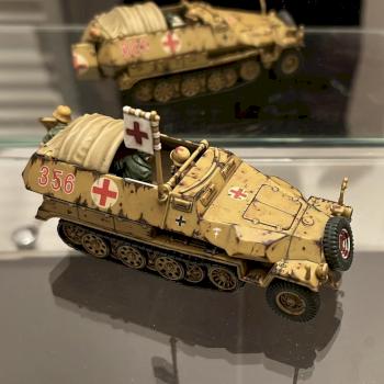 SdKfz 251/8 Ambulance by DonAngelico