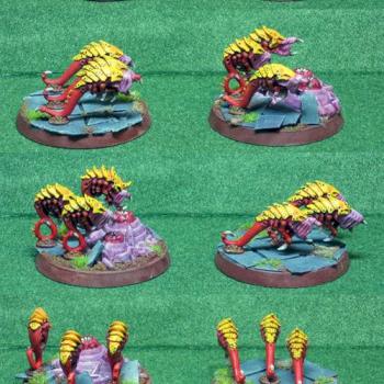 Tyranid Shooting Ripper Swarm by Vinni Pooh