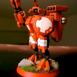 Tau Commander in Crisis Suit by yeomanhorner