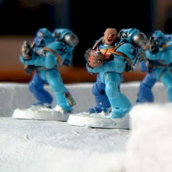 Une autre figurine by lou janvier
