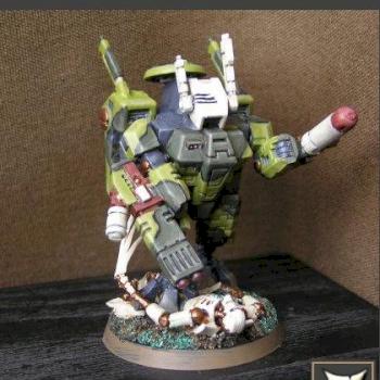 Tau Crisis Suit by Jashyr