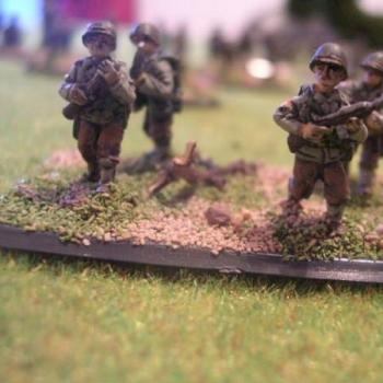 Une autre figurine by CAESER