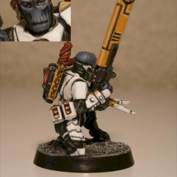 Tau Fire Warrior Captain by Treveron