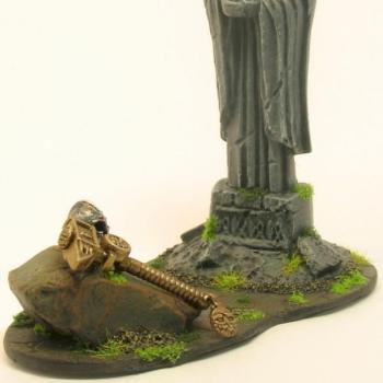 Warhammer Statue by Derzila
