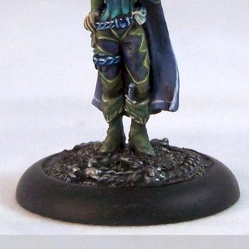 Valloa, Female Elf Thief by Minicreatures