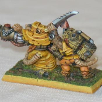 Skaven Warp-Fire Thrower (rear) by geektom