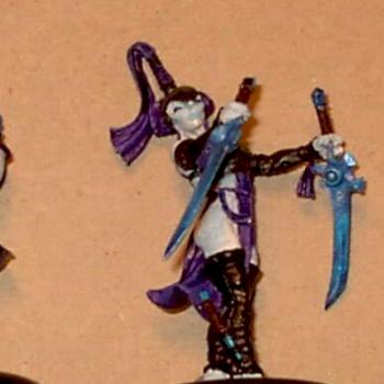 Dragyri females by Aselan