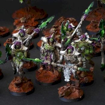 Necron Crypteks with Lord by Malekith