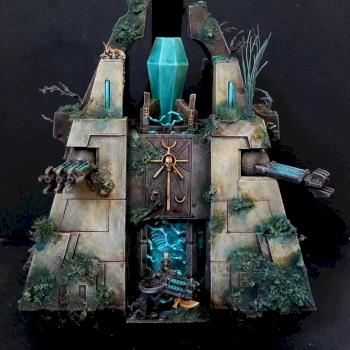 Necron monolith by teudge