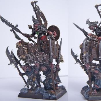 Skaven warlord on war-litter by Taan