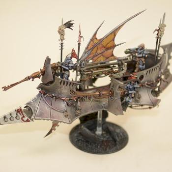 Dark Eldar Raider by vidjunkie