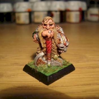 Dwarf Lord with Great Weapon by Pablo567