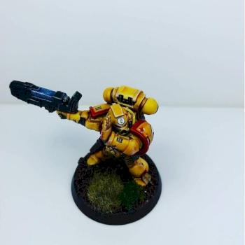 Imperial Fists Space Marine with Plasma Gun by MaaX