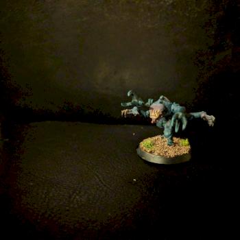 Glowing Eyes Genestealer by Brentox