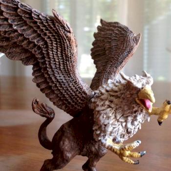 Griffon by Cheesesock