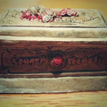 Vampire's Sarcophagus by Cheesesock