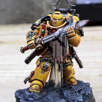 Imperial Fist Bladeguard Veteran by CerberusXt