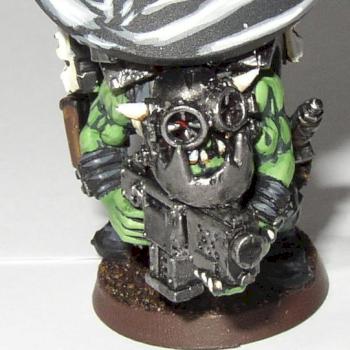 Ork Mek With Kustom Force Field by ShasO Sodit
