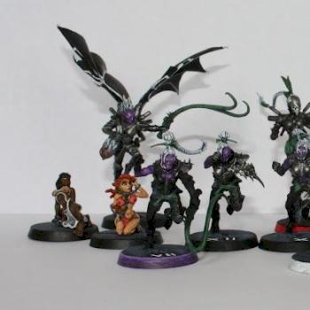 Dark elf team adapted from Dark Eldar Wyches, Scourges and slaves by Jasper Winkel