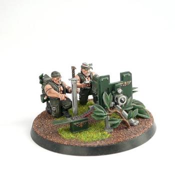 Catachan weapon team by lostorpedos
