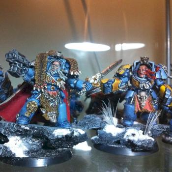 space wolf lord and bodyguards by yiewjo