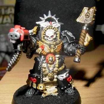 Black Templar Ordenspriester by Douzer