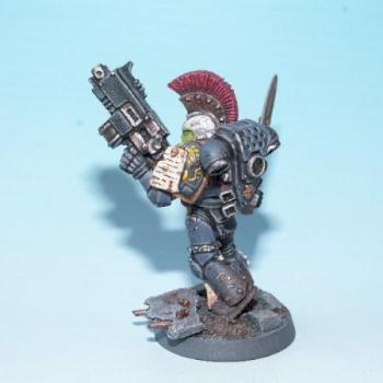 Space Marine Veteran Sergeant by HdR Finarfin