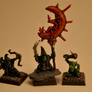 Snotling, Night goblin archer and Night goblin battle standard by oOBenOo