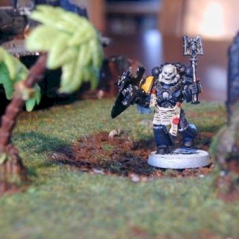 Imperial Fist Ordenspriester by Gnarf