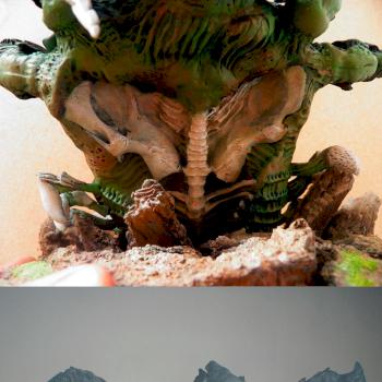 TYRANID STYLE DIGGER TITAN by Edrigu