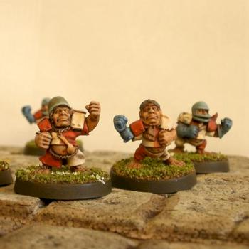 Halfling Blood Bowl Team by Rolius1978