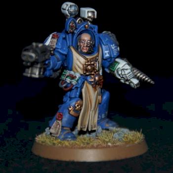 Ultramarine Apothecary - Command Squad by N-Dee