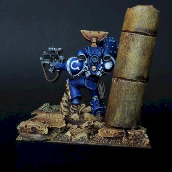 Space Marines Ultramarines Sergeant by BloodyBeast.com